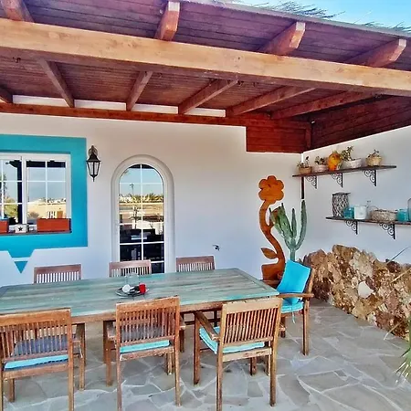Caleta House * 科斯塔卡莱塔