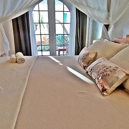 Caleta House בית נופש קלטה דה פוסטה