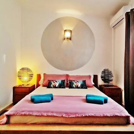 בית נופש Caleta House קלטה דה פוסטה