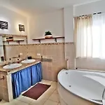 Caleta House 度假居